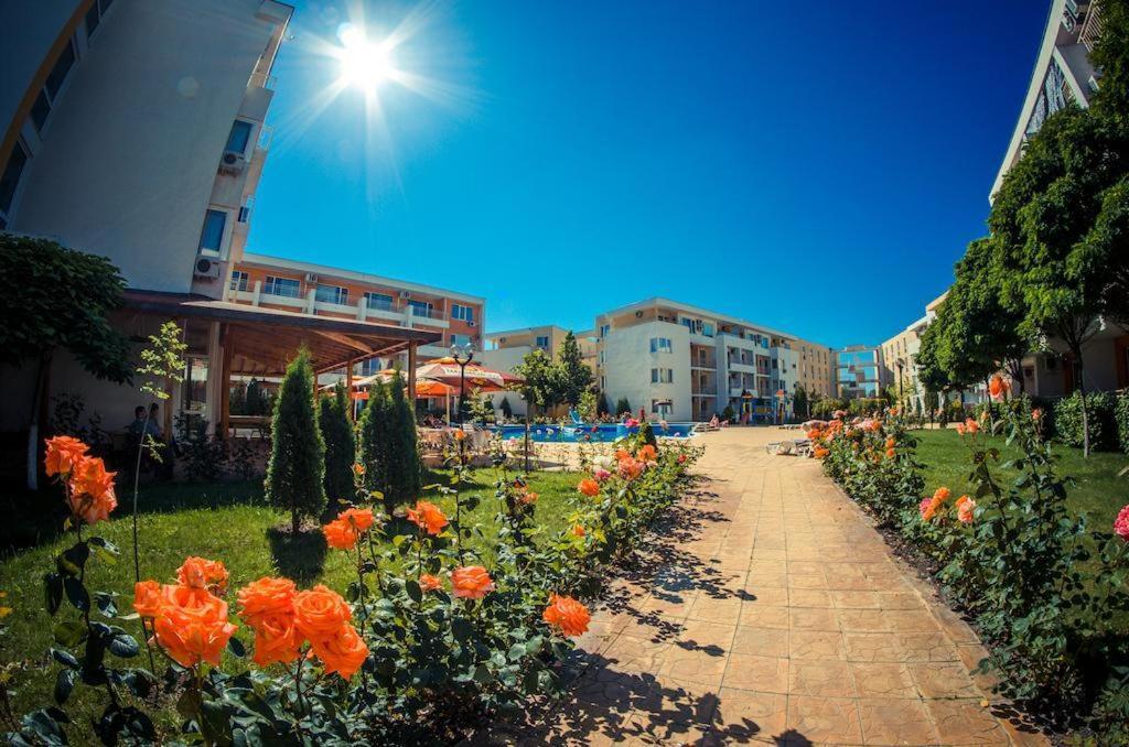 Apartment In Nessebar Fort Club Sunny Beach Exterior foto